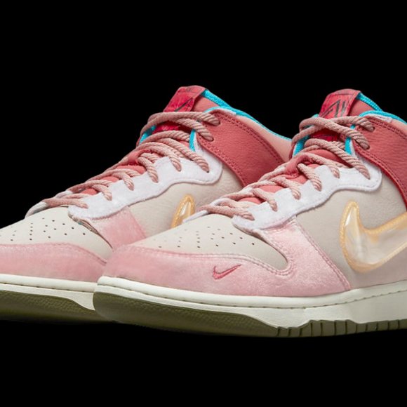 NEW Social Status X Nike Dunk Mid ‘Strawberry Milk’ Special Edition